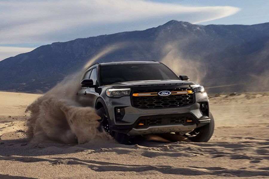 Lái thử xe Ford mùa hè 2026 – Ford Everest off-road trên đồi cát